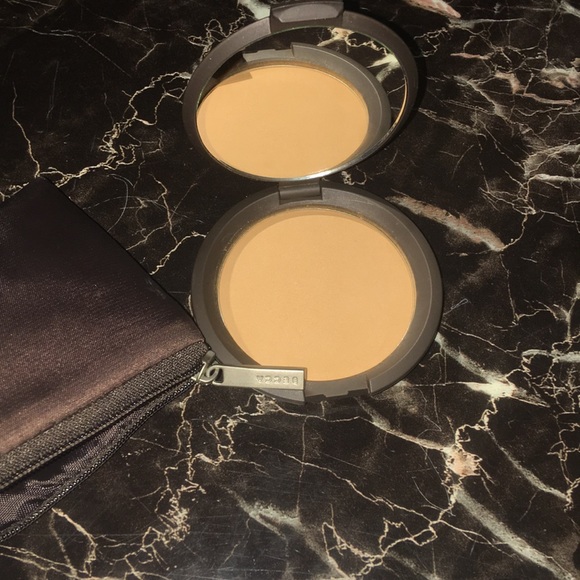 Make up - Picture 2 of 2